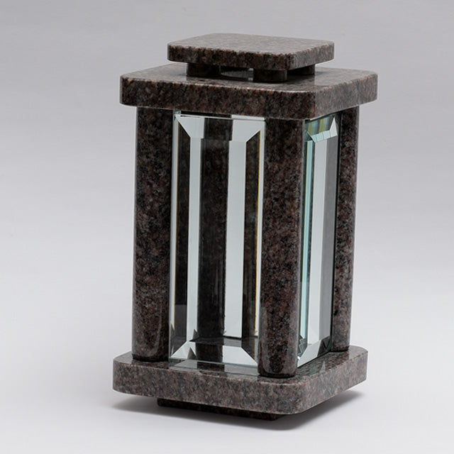 Grablampe Zeitlos aus Granit – Lila Gerais